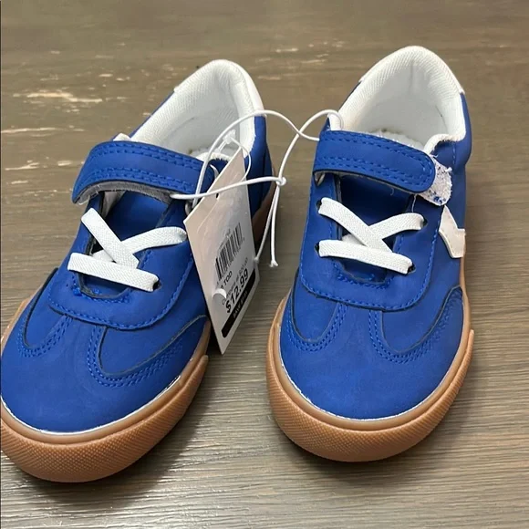 NWT! Blue Kids Shoes with White Accents - Picture 1 of 7